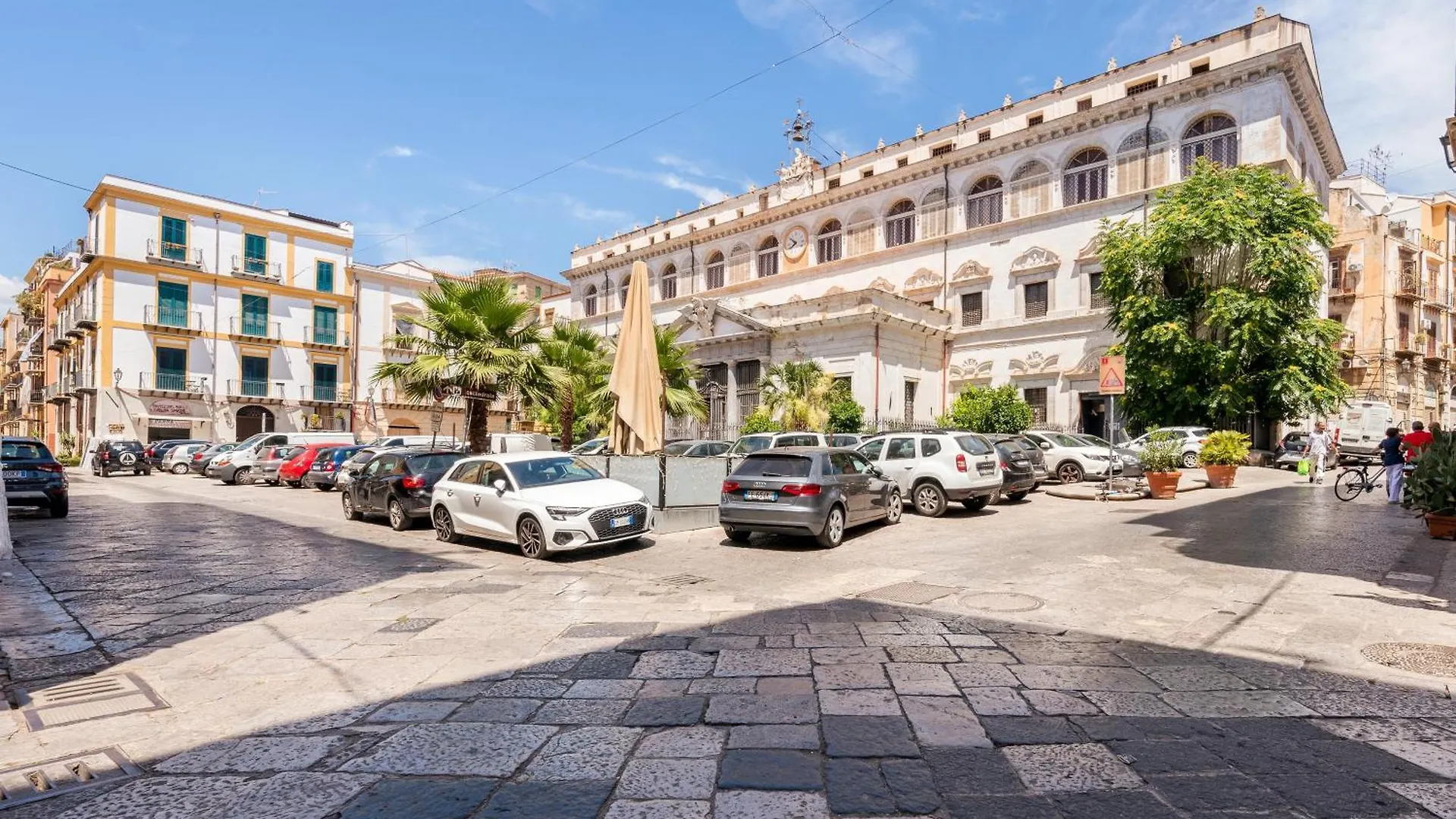 Le Porte Del Kassaro Palermo Italy